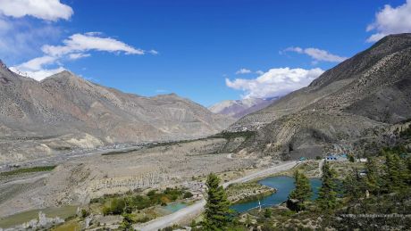Trekking trail towards Muktinath Temple